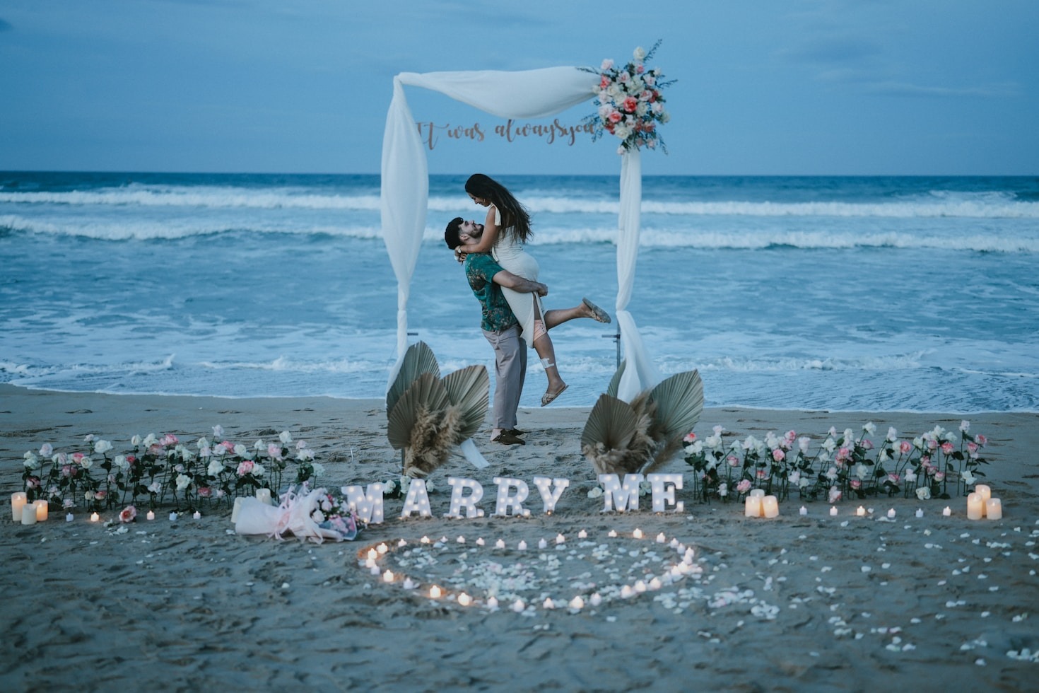 5 Unique Proposal Package Ideas for Your Special Day